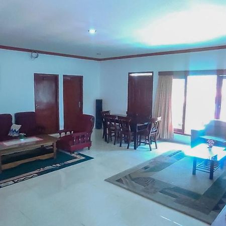 Burangrang Village Mitra Reddoorz Bogor Ngoại thất bức ảnh