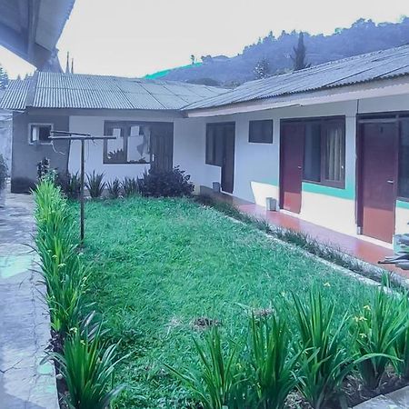 Burangrang Village Mitra Reddoorz Bogor Ngoại thất bức ảnh