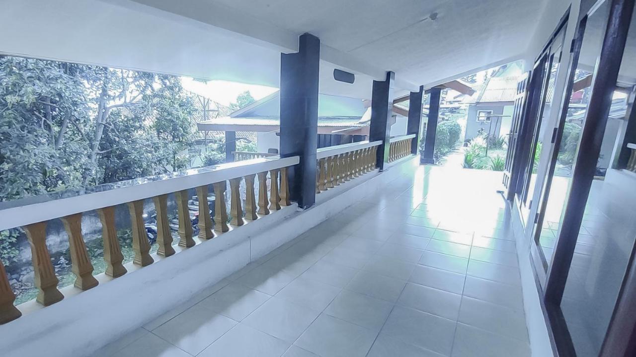 Burangrang Village Mitra Reddoorz Bogor Ngoại thất bức ảnh